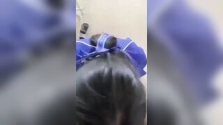 Học sinh trường nào đây  nứng quá chơi nhau luôn trong lớp học thế này Mấy e hs bây h