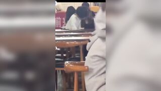 Móc lồn người yêu giữ chốn đông người 2