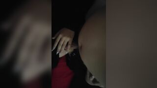 Nứng cặt vô phòng bạn thân nhờ vợ bạn bú cu giúp