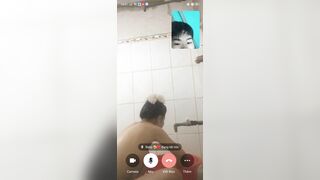 Em nó dâm đãng khoe ngực, loz suốt ngày anh em cần thì ib
