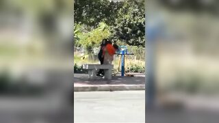 Đang địt nhau public thì bị người dân lao vào đánh hội đồng vì tưởng hấp diêm