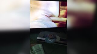 Trở về tuổi thơ và dùng chiếc đầu đĩa DVD sony và chiếc đĩa VCD phim sex Mỹ cực bạo