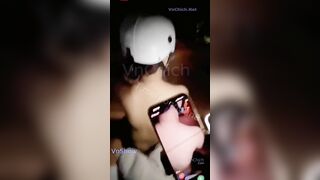 Đi hát kêu vợ ra đón làm nó dỗi nó lột hết quần áo cho người đi đường nhìn
