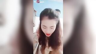 Đang nấu ăn thì bị Thg cháu Tốc Váy tụt quần lót djt lén trong bếp