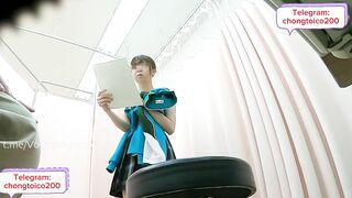 QUAY LÉN HỌC SINH ĐI KHÁM VÚ