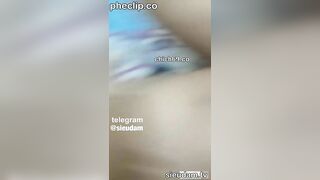 Móc chán chê nó cứ nằm im như khúc gỗ phải kêu nó rên nó mới rên cho cay vkl