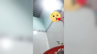 Quay lén em gái sinh viên