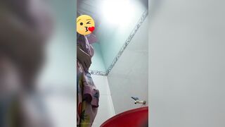 Quay lén em gái sinh viên