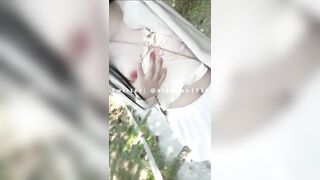 Cô gái khoe lồn nơi công cộng 6