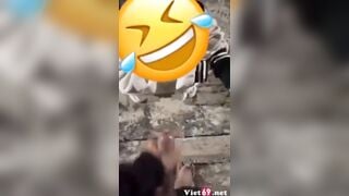 Nửa đêm rủ ra đường bắn tinh lên người em