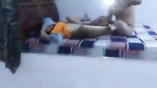 T nhờ m cạo lông lồn chứ Bảo m Móc lồn djt t đâu, Móc lồn djt bạn thân