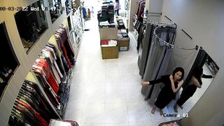 Hack cam shop quần áo