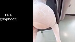 Streamer Bảo Thoa bất chấp show vú móc trên live để nhận tiền