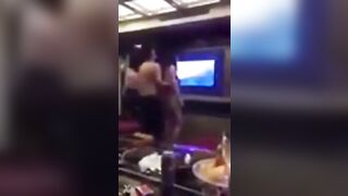 Thác loạn Karaoke, Sếp lớn book 10 e khoả thân móc lồn djt tập thể
