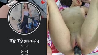 Clip Hot Tỷ Tỷ (Bé Tiến) Bạo Dâm Con Bạn Thân