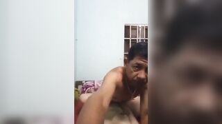 Bố chồng khốn nạn địt con dâu nứng lồn thèm cặc dâm đãng khi con trai đi làm vắng nhà