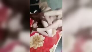 Lũ khốn, Tranh nhau djt tập thể con bạn thân say rượu quay video