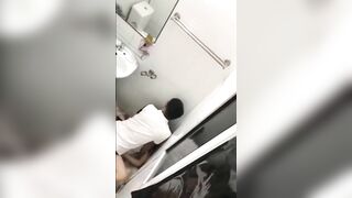 Shock, Đôi Học sinh Lén Thủ dâm cho nhau ở Cafe đông người bị phát hiện