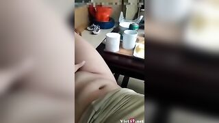 Được hôm con bạn rủ xem phim tranh thủ đóng phim vớ con bạn lồn múp không lông
