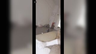 Em loli dễ thương thích nghịch con cặc khủng