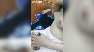 Lén bóp vú con em họ Lồn non mải chơi điện thoại R djt phá trinh