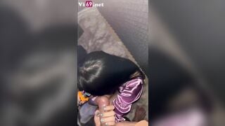 Độc lạ Vợ vừa đi Karaoke vừa Bú cu Sếp Bị chồng phát hiện