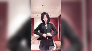 Nhìn em k mặc gì vẫn là nhất