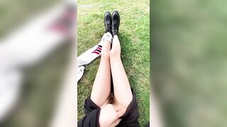 Khoe hàng cho bác nông dân ở ruộng