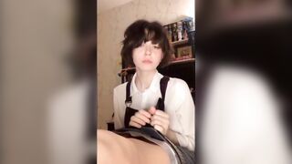 Em sinh viên thích bú cặc to kích thích