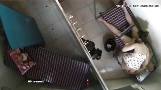 Quay lén phòng masage gặp chị gái dâm bú mút con cặc móc lồn dâm đãng