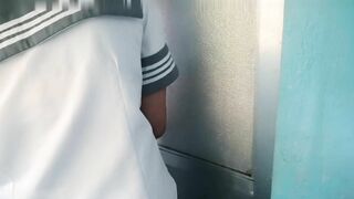 Thấy Em Nữ Sinh Vào Nhà Vệ Sinh Liền Dở Trò Đồi Bại