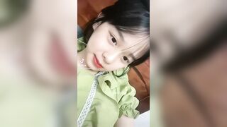 Quỳnh Ly 2ka10 Thích nghịch Bút Bi Vú sừng trâu