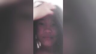 Em gái call với bạn