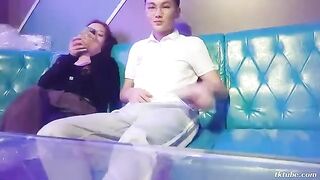 Đi Karaoke hát thì không lo hát mà gọi gái ra hát cùng rồi đè em nó ra chịch luôn P.8