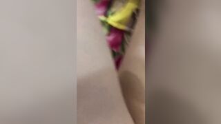 Cặc khủng địt vào cái lỗ lồn bé tí rên la thảm thiết dâm đãng kích thích vì sướng