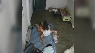 Cả nhà cùng nô đùa...!!!