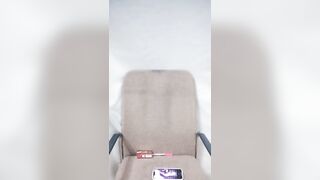Em Loli xinh gái với cái lồn không lông siêu non Livestream thủ dâm P.3