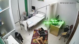Hack Camera Nữ Bác Sĩ Nứng Lồn Thủ Dâm Tại Cơ Quan
