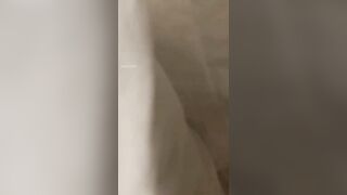 Anh còn móc đít vỗ đỏ cả mông em đang cưỡi ngựa vừa sướng vừa thốn