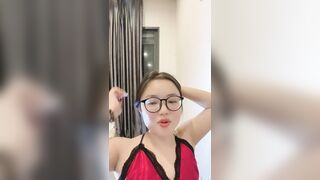 Cô giáo thư