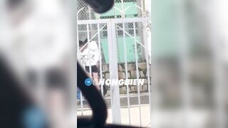 Học sinh bóp vú móc lồn ngay trước cửa nhà p2