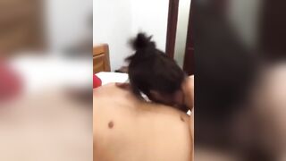 Ông già thích chơi gái trẻ dâm đãng mút mát từ trên xuống dưới kích thích