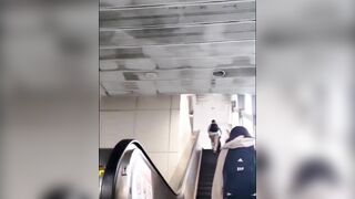 Sưu tầm quay lén dưới váy các em gái Nhật P1