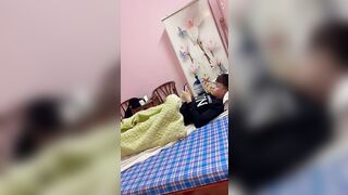 Đang lén Sục Cu bị Con bạn Phát hiện, Nó sục cu cho djt nhau sướng vl
