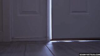 Nứng lồn, Sờ mông Chị Giúp Việc gạ Djt Nhau Bú mút núm vú to