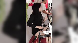 Đi đám cưới vô tình bị lộ thì mình quay