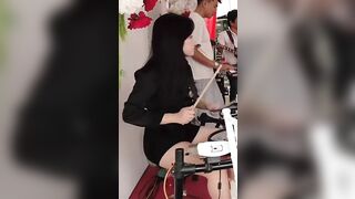 Đi đám cưới vô tình bị lộ thì mình quay