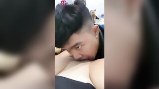 Bắt con bạn Banh Lồn non, Để Sục Cặc Bú lồn mà ko dám djt nhau