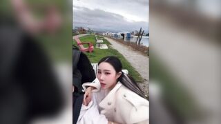 Gái dâm ra đường bú cặc địt nhau với trai dâm đãng kích thích