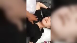 Gạ con bạn thân chich nhau